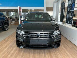 2023 Volkswagen Tiguan 5N MY24 R DSG 4MOTION Deep Black Pearl Effect 7 Speed.