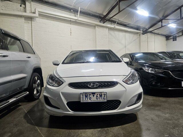 Used Hyundai Accent RB4 MY17 Active South Melbourne, 2017 Hyundai Accent RB4 MY17 Active White 6 Speed Constant Variable Hatchback