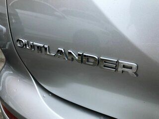 2022 Mitsubishi Outlander ZM MY22 ES 2WD Silver 8 Speed Constant Variable Wagon