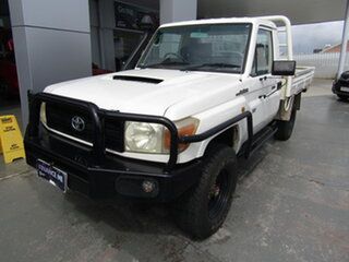 2007 Toyota Landcruiser VDJ79R Workmate (4x4) White 5 Speed Manual Cab Chassis.