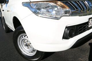 2015 Mitsubishi Triton MQ MY16 GLX 4x2 White 5 Speed Sports Automatic Cab Chassis.