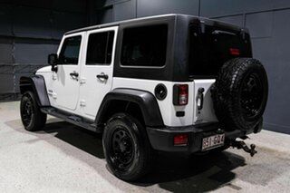 2014 Jeep Wrangler Unlimited JK MY13 Sport (4x4) White 5 Speed Automatic Softtop.