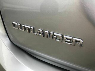 2021 Mitsubishi Outlander ZL MY21 ES 2WD Silver 6 Speed Wagon