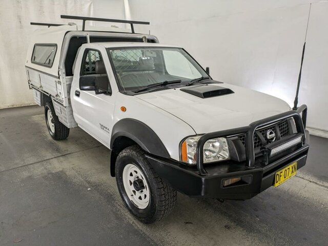 Used Nissan Navara D22 S5 DX Maryville, 2012 Nissan Navara D22 S5 DX White 5 Speed Manual Cab Chassis