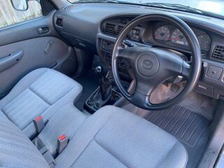 2002 Mazda B2600 Bravo DX Silver 5 Speed Manual Cab Chassis