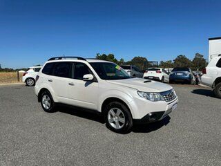 2012 Subaru Forester MY12 2.0D White 6 Speed Manual Wagon.
