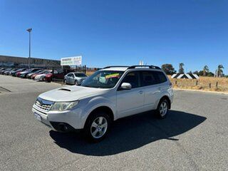 2012 Subaru Forester MY12 2.0D White 6 Speed Manual Wagon.
