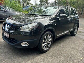 2010 Nissan Dualis J10 Series II MY2010 Ti Hatch X-tronic 2WD Black 6 Speed Constant Variable.