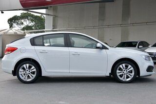2015 Holden Cruze JH Series II MY15 Equipe White 6 Speed Sports Automatic Hatchback.