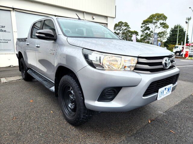 Pre-Owned Toyota Hilux GUN136R SR Double Cab 4x2 Hi-Rider Ferntree Gully, 2015 Toyota Hilux GUN136R SR Double Cab 4x2 Hi-Rider Silver Sky 6 Speed Sports Automatic Utility