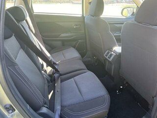 2021 Mitsubishi Outlander ZL MY21 ES 7 Seat (2WD) Silver 6 Speed CVT Auto Sequential Wagon