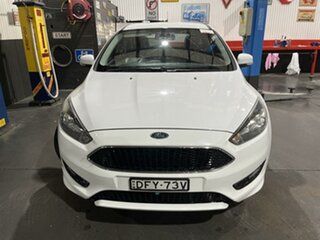 2016 Ford Focus LZ Sport White 6 Speed Automatic Hatchback