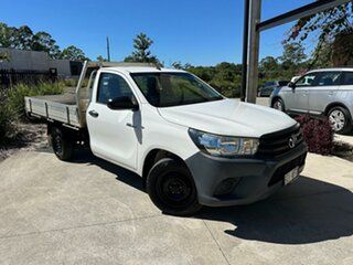 2015 Toyota Hilux GUN122R Workmate 4x2 White 5 Speed Manual Cab Chassis.