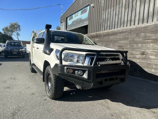 Used Toyota Hilux GUN126R SR Double Cab Labrador, 2019 Toyota Hilux GUN126R SR Double Cab White 6 Speed Sports Automatic Cab Chassis