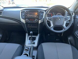 2018 Mitsubishi Triton Mitsubishi MR TRITON GLX+ 2.4L D 6A/T 4X4 DC PU White 5 Speed Automatic