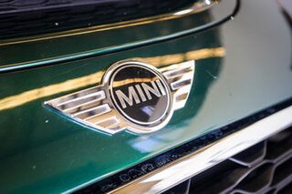 2017 Mini Cooper R50 XM72A Green Hatchback