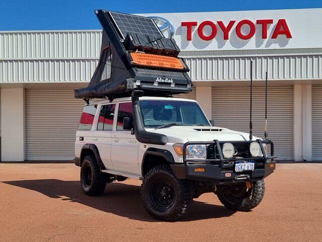 Pre-Owned Toyota Landcruiser VDJ76R Workmate Balcatta, 2017 Toyota Landcruiser VDJ76R Workmate French Vanilla 5 Speed Manual Wagon