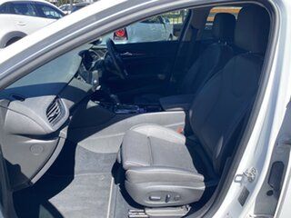 2018 Holden Calais ZB V (5Yr) White 9 Speed Automatic Liftback
