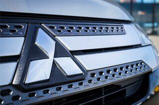 2019 Mitsubishi Outlander ZL MY19 ES 2WD ADAS Silver, Chrome 6 Speed Constant Variable Wagon