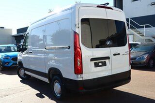 2024 LDV Deliver 9 Mid Roof MWB Blanc White 6 Speed Automatic Van.