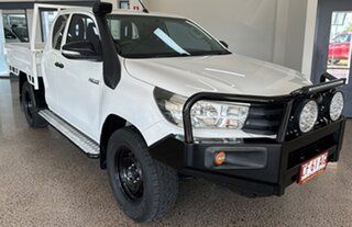 2017 Toyota Hilux GUN125R Workmate Extra Cab White 6 Speed Manual Cab Chassis.