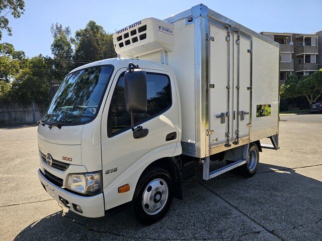 Used Hino Dutro Homebush West, 2018 Hino Dutro Freezer 2 Pallet White Refrigerated Truck 4.0l