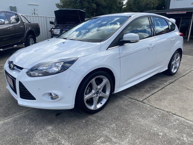 Used Ford Focus LW MkII MY14 Titanium PwrShift Morayfield, 2014 Ford Focus LW MkII MY14 Titanium PwrShift White 6 Speed Sports Automatic Dual Clutch Hatchback