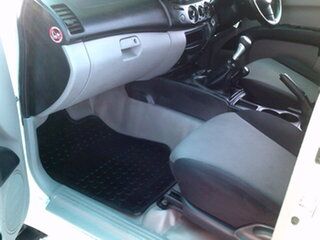 2013 Mitsubishi Triton MN MY13 GLX Double Cab White 5 Speed Manual Utility