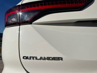 2022 Mitsubishi Outlander Aspire White Constant Variable Wagon