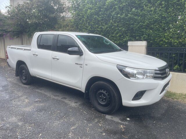Used Toyota Hilux GGN120R SR Bankstown, 2017 Toyota Hilux GGN120R SR White 6 Speed Automatic Dual Cab Utility
