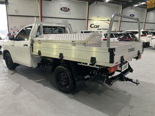 2022 Toyota Hilux TGN121R Workmate (4x2) White 5 Speed Manual Cab Chassis.