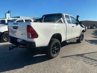 2018 Toyota Hilux GUN126R MY17 SR (4x4) White 6 Speed Automatic X Cab Cab Chassis.