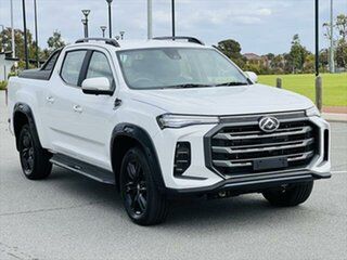 New Double Cab Max MY23 Luxe Megatub AT.