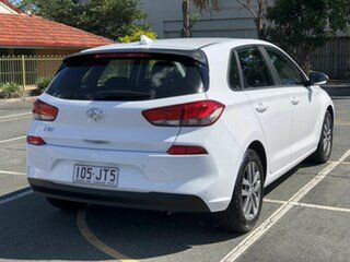 2018 Hyundai i30 PD2 MY18 Active White 6 Speed Sports Automatic Hatchback.