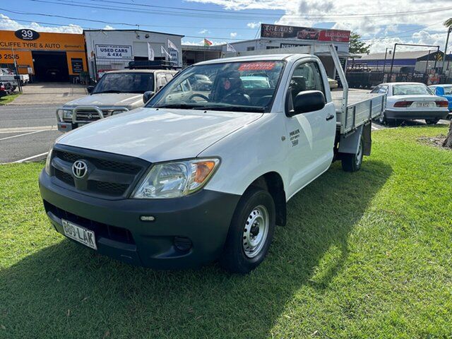 Used Toyota Hilux TGN16R MY09 Workmate 4x2 Clontarf, 2008 Toyota Hilux TGN16R MY09 Workmate 4x2 White 5 Speed Manual Cab Chassis