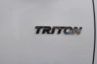 2011 Mitsubishi Triton MN MY12 GLX 4x2 White 4 Speed Automatic Cab Chassis