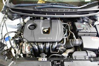 2018 Kia Cerato YD MY18 S Silver 6 Speed Sports Automatic Hatchback