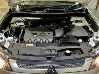 2019 Mitsubishi Outlander ZL MY19 ES AWD ADAS White 6 Speed Constant Variable Wagon