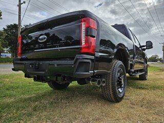 2023 Ford F350 (No Series) Lariat Black Automatic Utility
