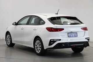 2022 Kia Cerato BD MY22 S Clear White 6 Speed Sports Automatic Hatchback.