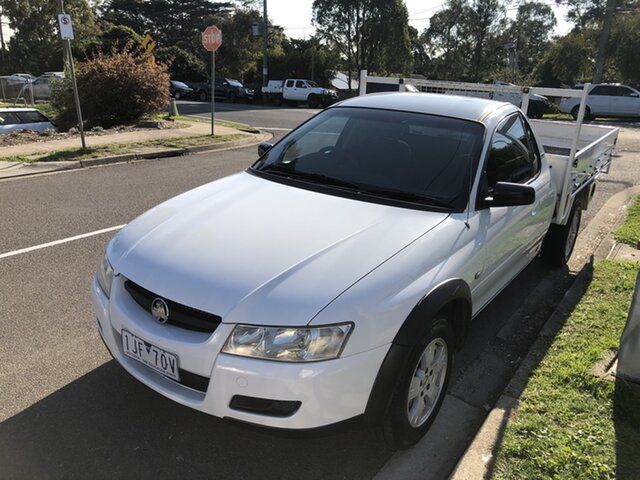 Used Holden Commodore Briar Hill, 2005 Holden Commodore vz awd x6 crosstrac White Automatic Cab Chassis