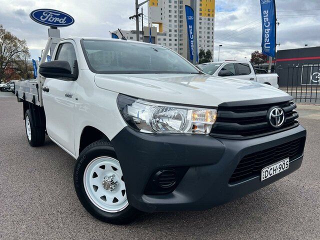 Used Toyota Hilux TGN121R Workmate 4x2 Phillip, 2015 Toyota Hilux TGN121R Workmate 4x2 White 5 Speed Manual Cab Chassis
