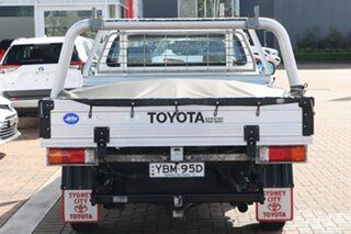 2014 Toyota Hilux TGN16R MY14 Workmate 4x2 Glacier White 5 Speed Manual Cab Chassis