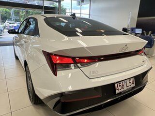 2024 Hyundai i30 CN7.V2 MY24 Hybrid D-CT Atlas White 6 Speed Sports Automatic Dual Clutch Sedan