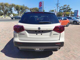 2024 Suzuki Vitara LY Series II 2WD Savannah Ivory/Black Roof 6 Speed Sports Automatic Wagon