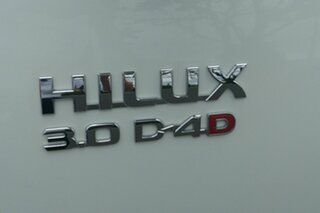 2015 Toyota Hilux KUN26R MY14 SR Double Cab White 5 Speed Automatic Utility