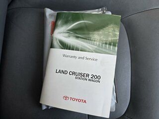2008 Toyota Landcruiser UZJ200R VX Silver 5 Speed Sports Automatic Wagon.
