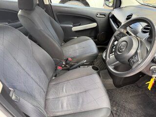 2013 Mazda 2 DE Neo Sport White 4 Speed Automatic Hatchback