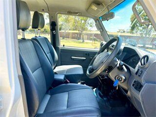 2016 Toyota Landcruiser VDJ79R MY12 Update Workmate (4x4) White 5 Speed Manual Double C/Chas