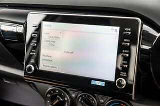 2024 Toyota Hilux Glacier White Automatic Extracab